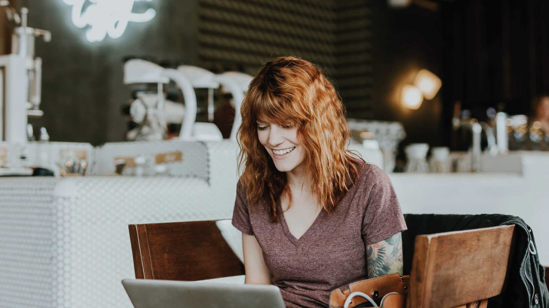 Lady sat in a coffee shop